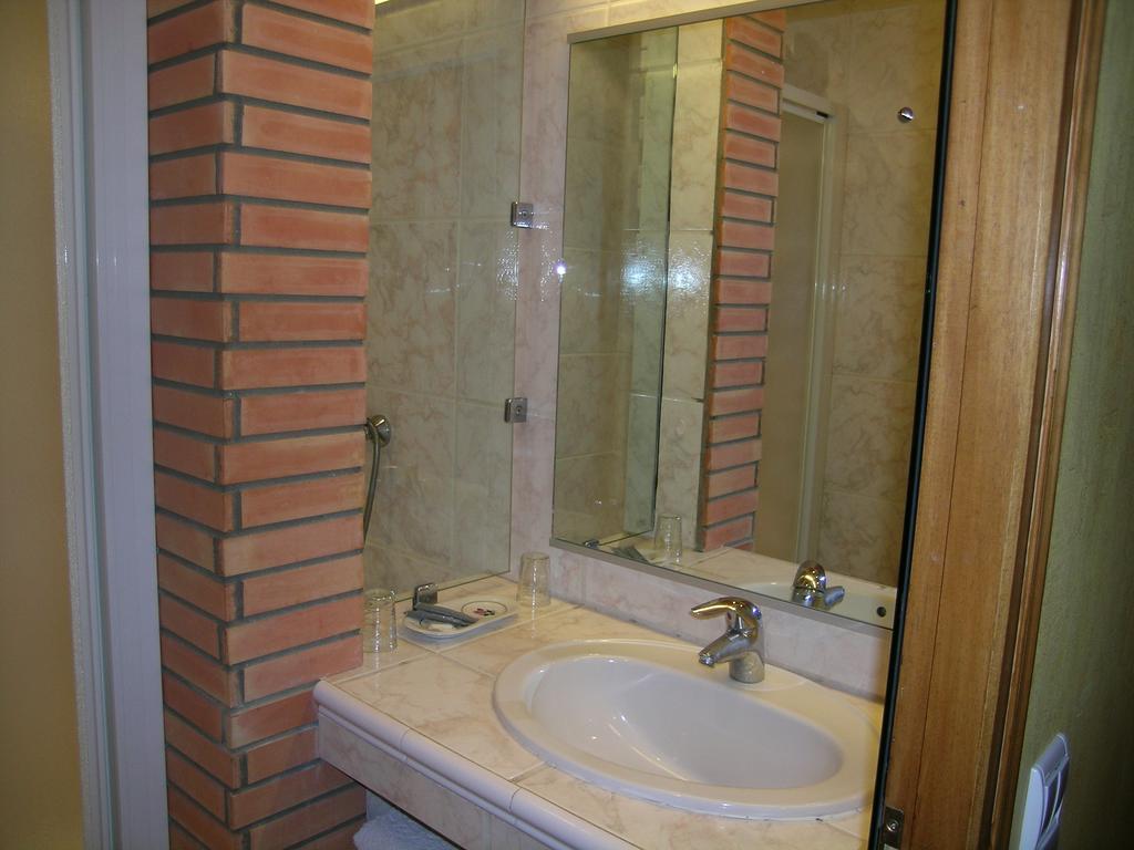 Hotel La Pergola Amelie-les-Bains-Palalda Ruang foto